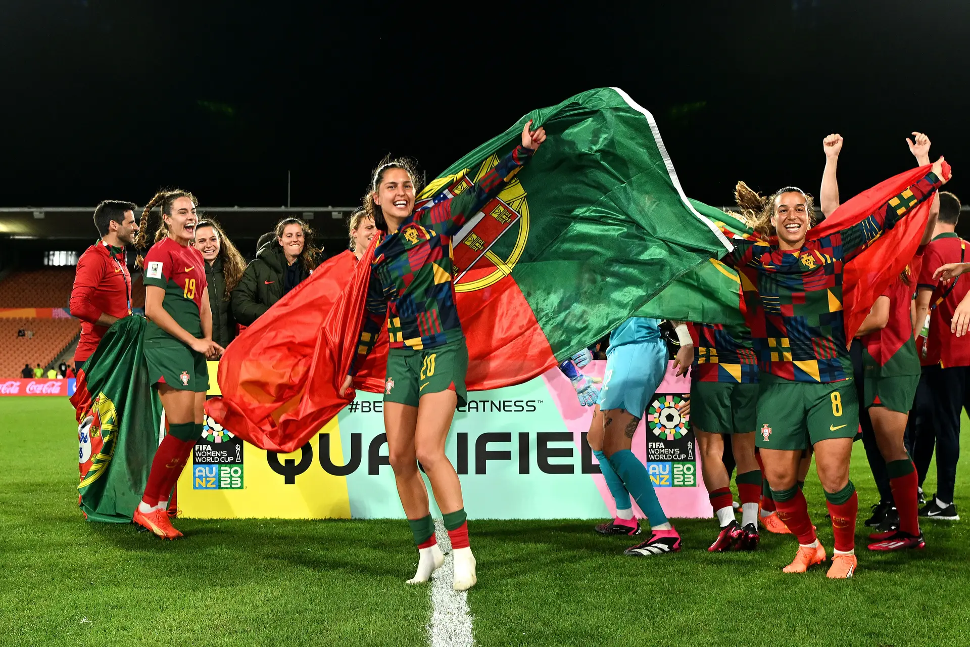 Marcelo Rebelo de Sousa e António Costa exaltam qualificação para o Mundial feminino como “passo inédito no desporto português”