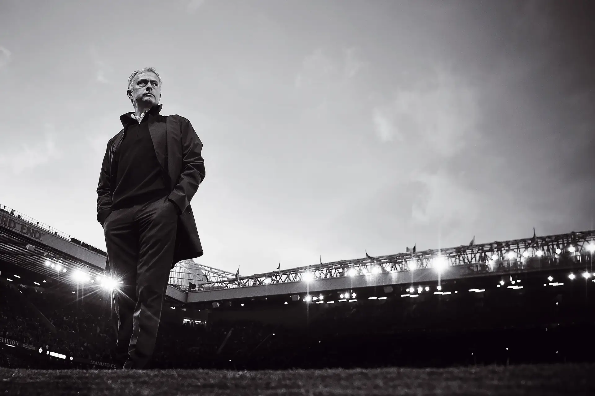<span style="color:#e4bb81">José Mourinho</span> <br>O iconoclasta obcecado