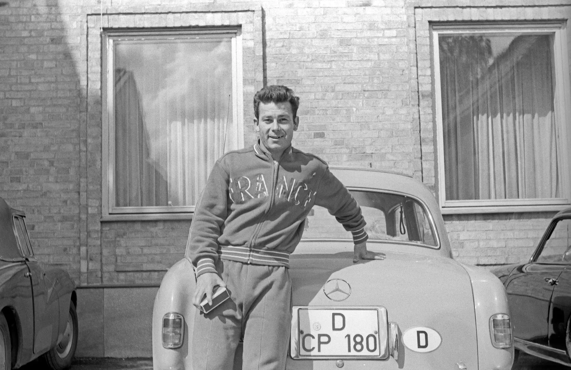 Morreu Just Fontaine, o recordista de golos num só Mundial que teria trocado a proeza por uma carreira mais longa