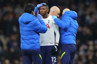 Teste às substituições temporárias por suspeitas de concussão foi rejeitado e a Premier League “não entende” porquê