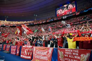 UEFA vai gastar, pelo menos, €1,3 milhões para reembolsar adeptos do Liverpool que foram à última final da Champions