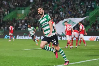 O quase é virtude, agonia e vício: Paulinho mostrou o céu ao Sporting, mas adiou o paraíso