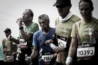 Esgar, suor e lágrimas: esta foi a cara do esforço na Meia Maratona de Lisboa