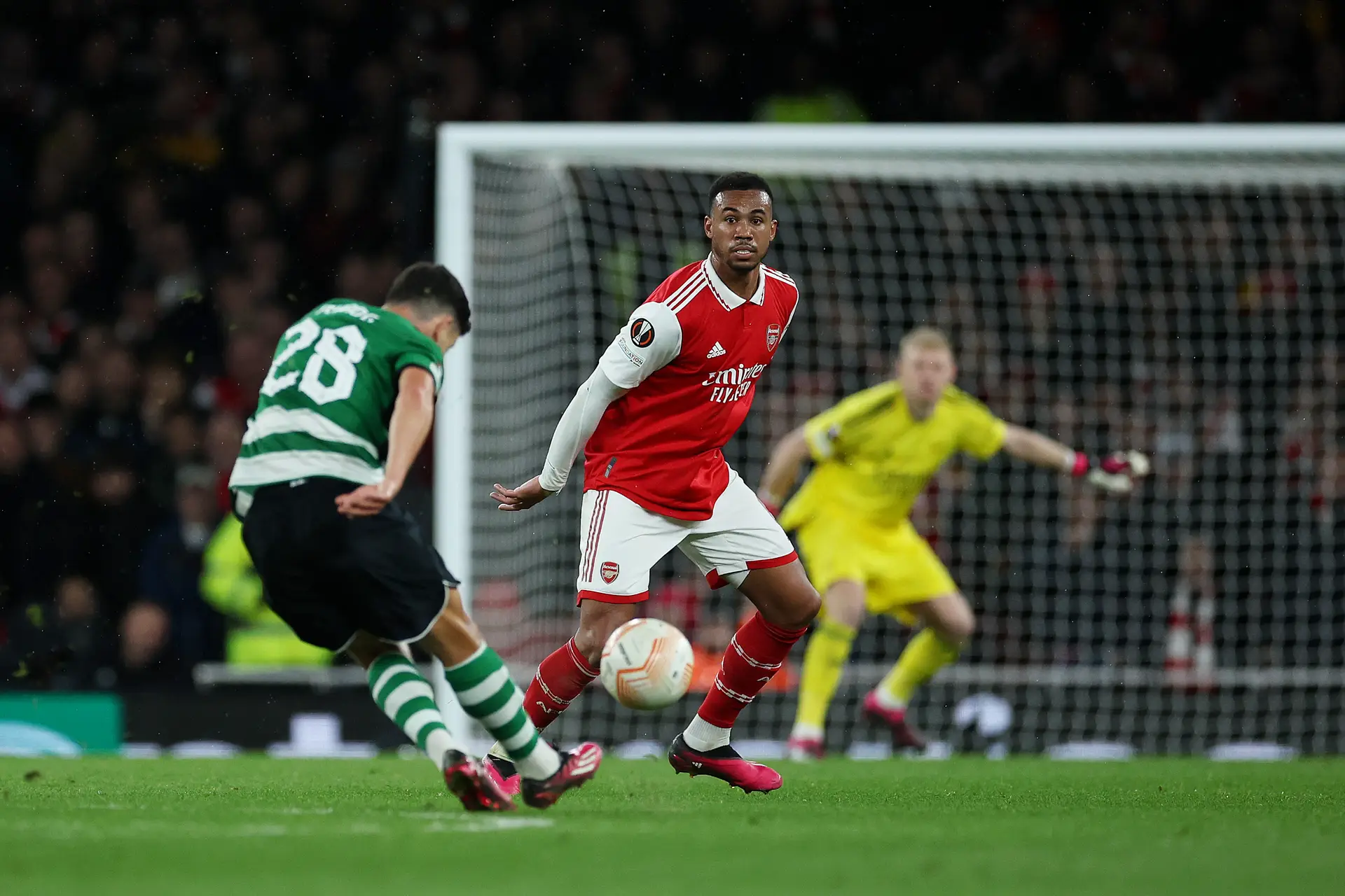 Depois da noite mágica em Londres, os prémios: Adán é melhor jogador da semana na Liga Europa, Pedro Gonçalves marcou o melhor golo