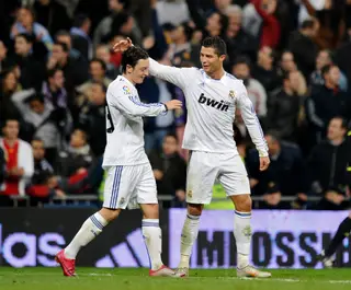 Ronaldo a agradecer mais um passe certeiro do alemão