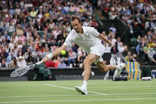 Tenistas russos e bielorrussos vão poder jogar Wimbledon este ano