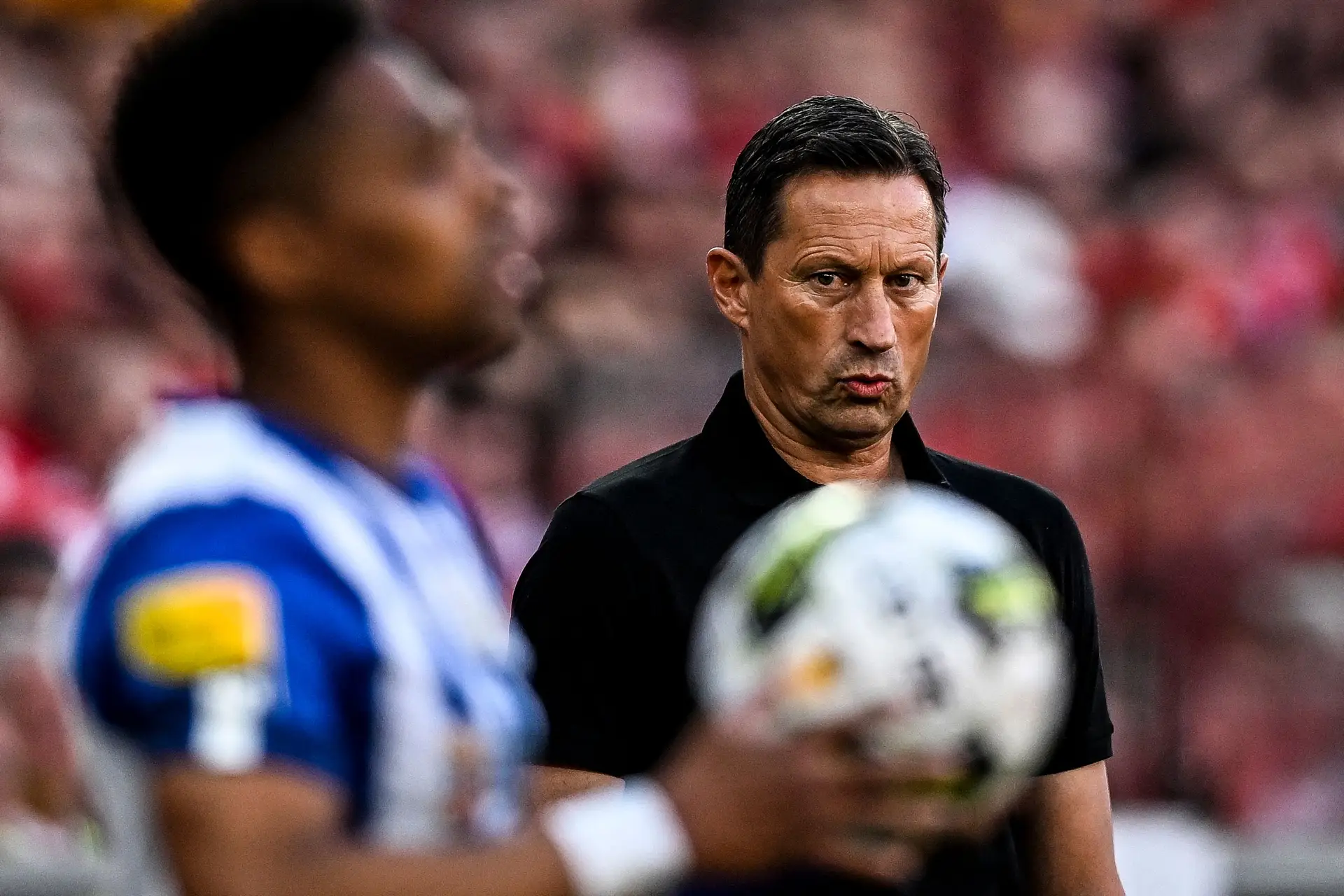 Roger Schmidt: “Crescemos muito com as vitórias, agora temos de crescer com esta derrota”