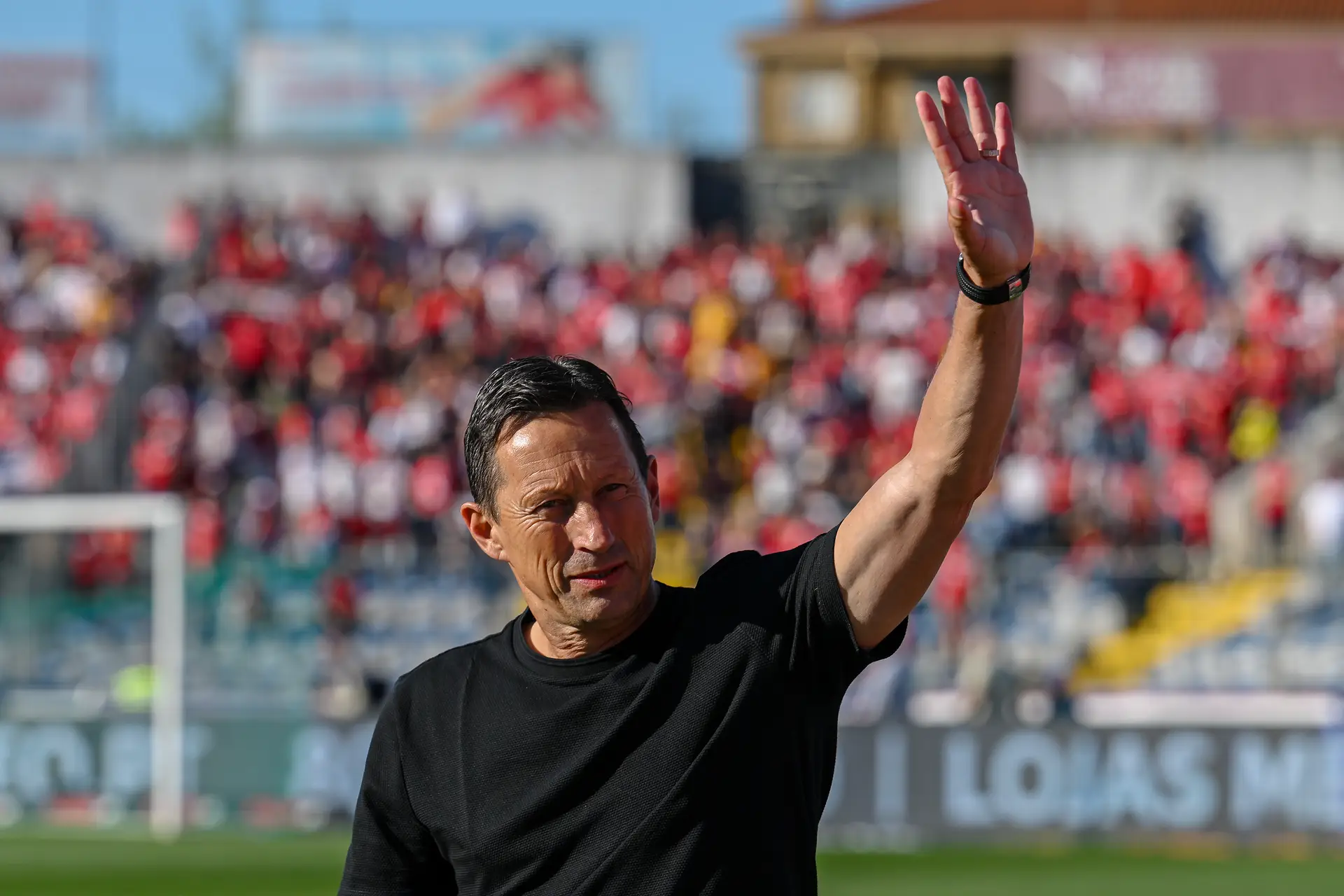 Roger Schmidt: “Estamos desiludidos e frustrados. Esta experiência vai ajudar-nos a crescer”