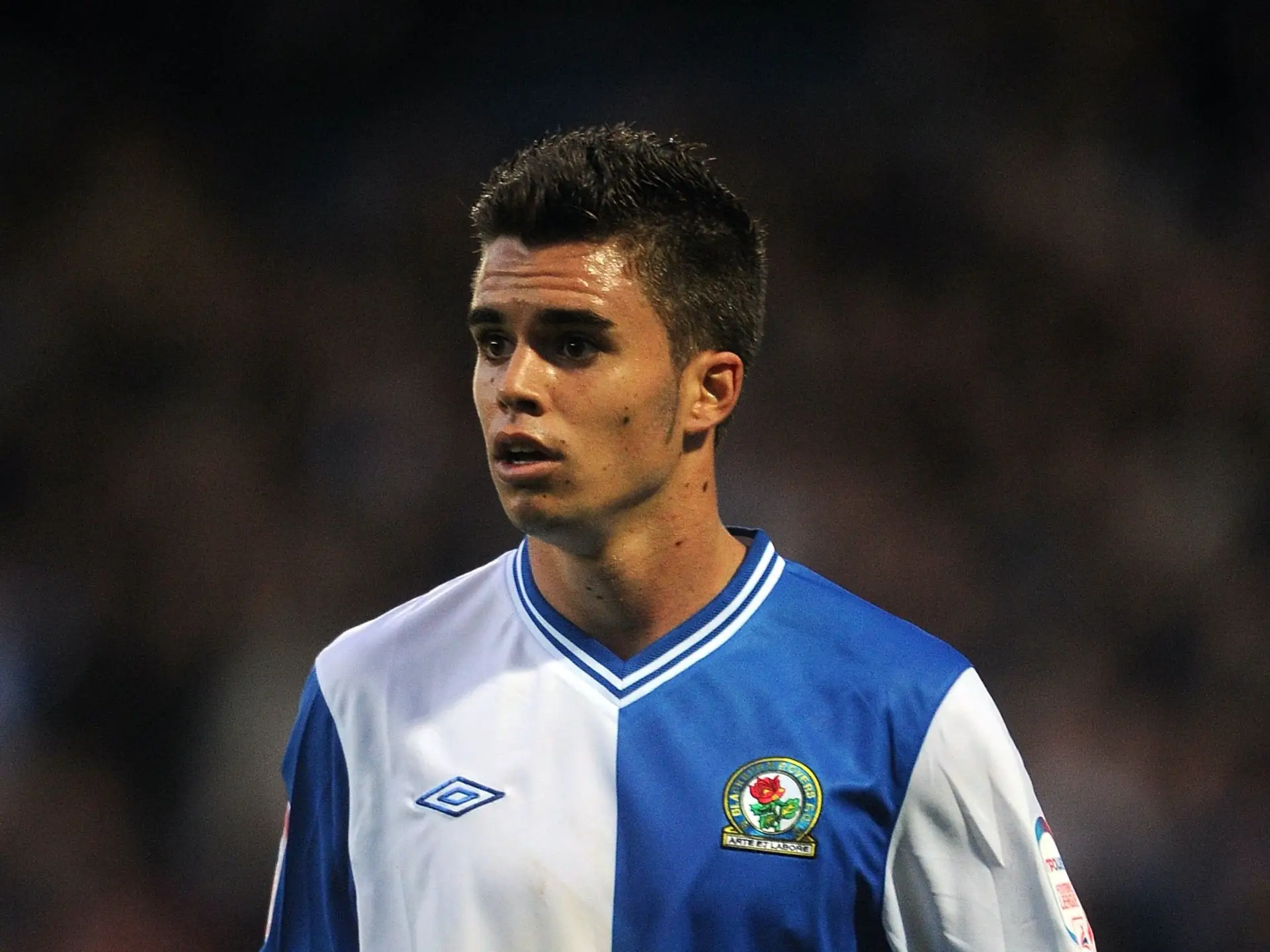 “No Blackburn, de uma semana para a outra, começaram a chegar muitos portugueses e o ambiente mudou. Chegámos a ser seis”