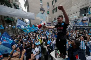 No sábado, uma cidade e um povo voltaram a mostrar como há 33 anos que estão prontos a explodirem com a força da memória de um ídolo
