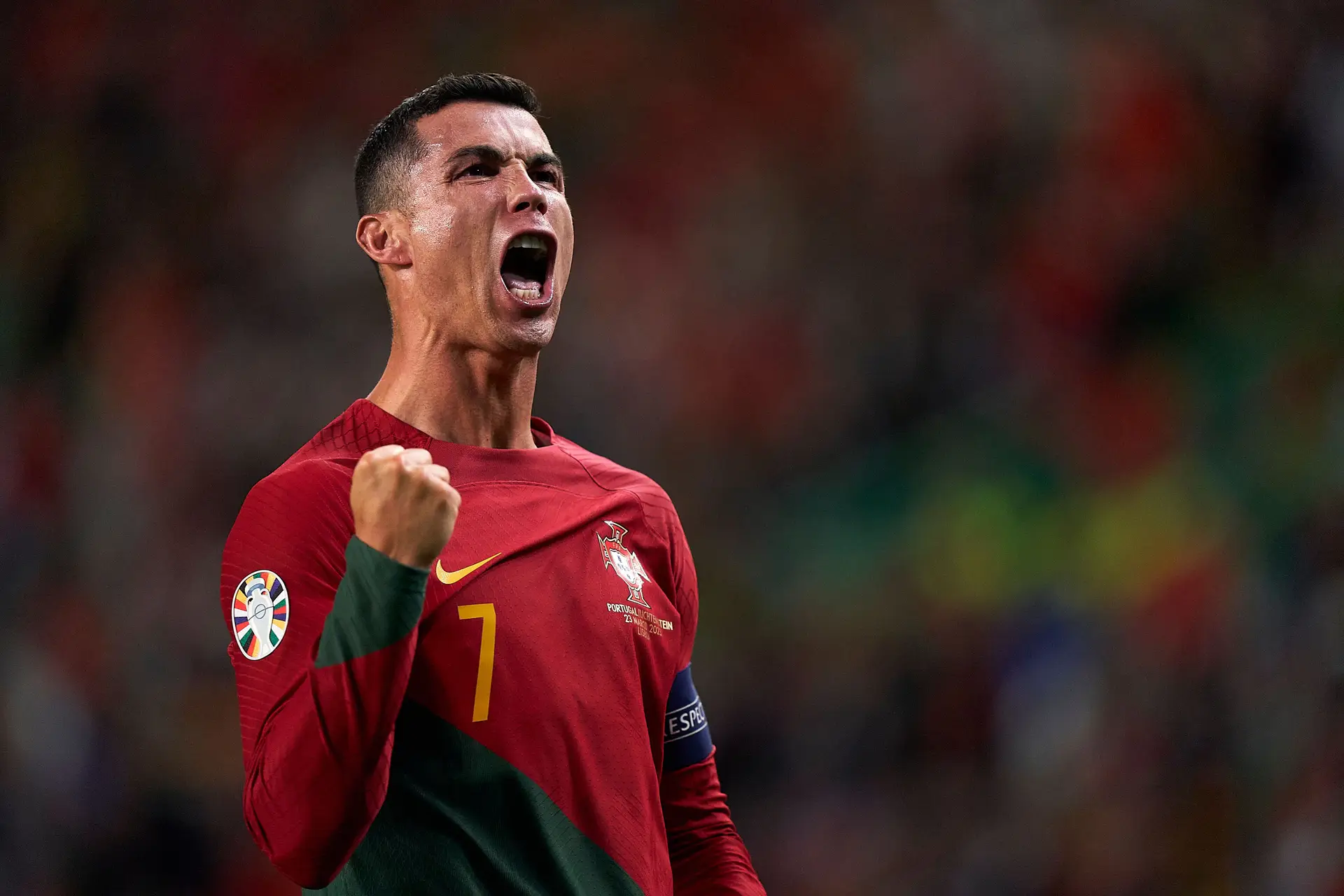 Cristiano Ronaldo promete continuar jogando ao menos até 2025