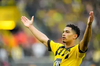 Jude Bellingham tem a precocidade dos jogadores excecionais. Só lhe falta uma coisa: definir o seu papel em campo