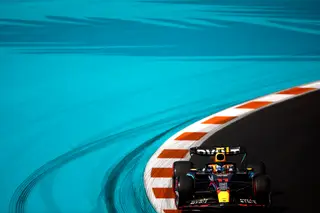Checo Pérez na pole no GP de Miami, Alonso continua a levitar