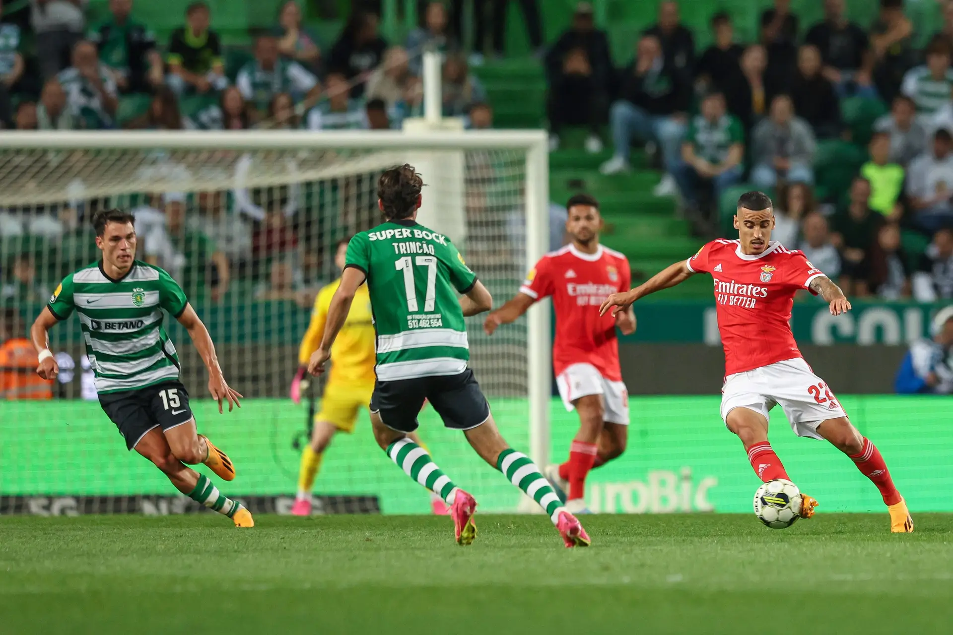 Benfica-Sporting é hoje: detenções antes do dérbi na Luz