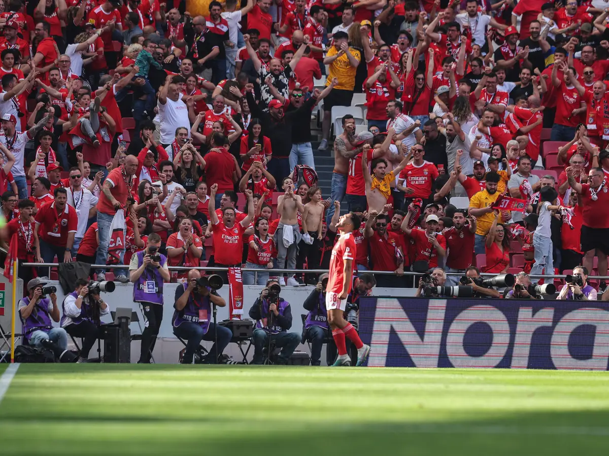 Há 15 anos, o Benfica se despedia do antigo Estádio da Luz