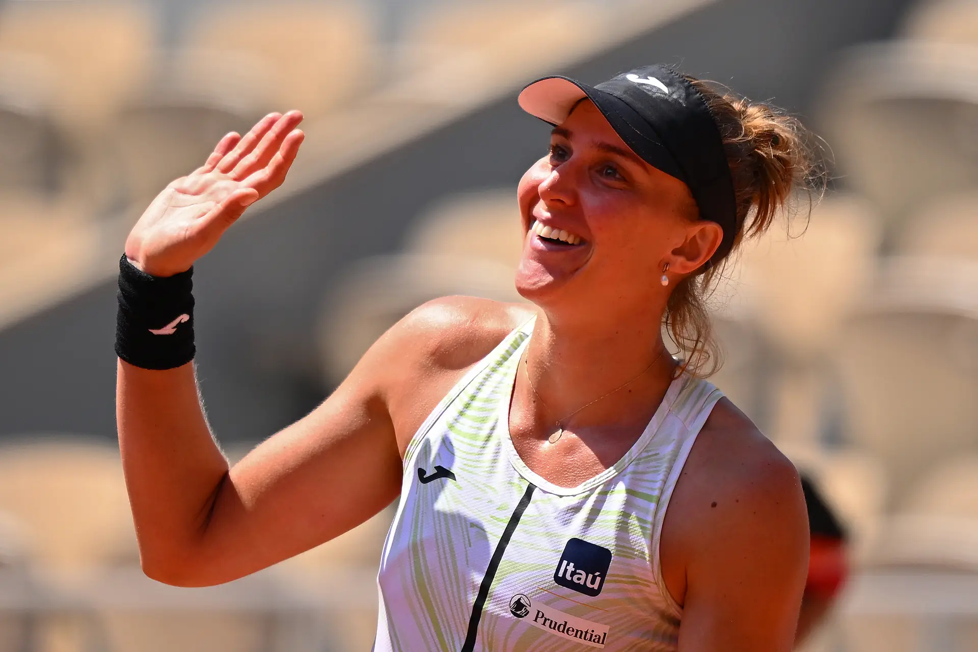 Haddad Maia vai gingando com a história em Roland-Garros e já está nas meias-finais depois de eliminar Ons Jabeur