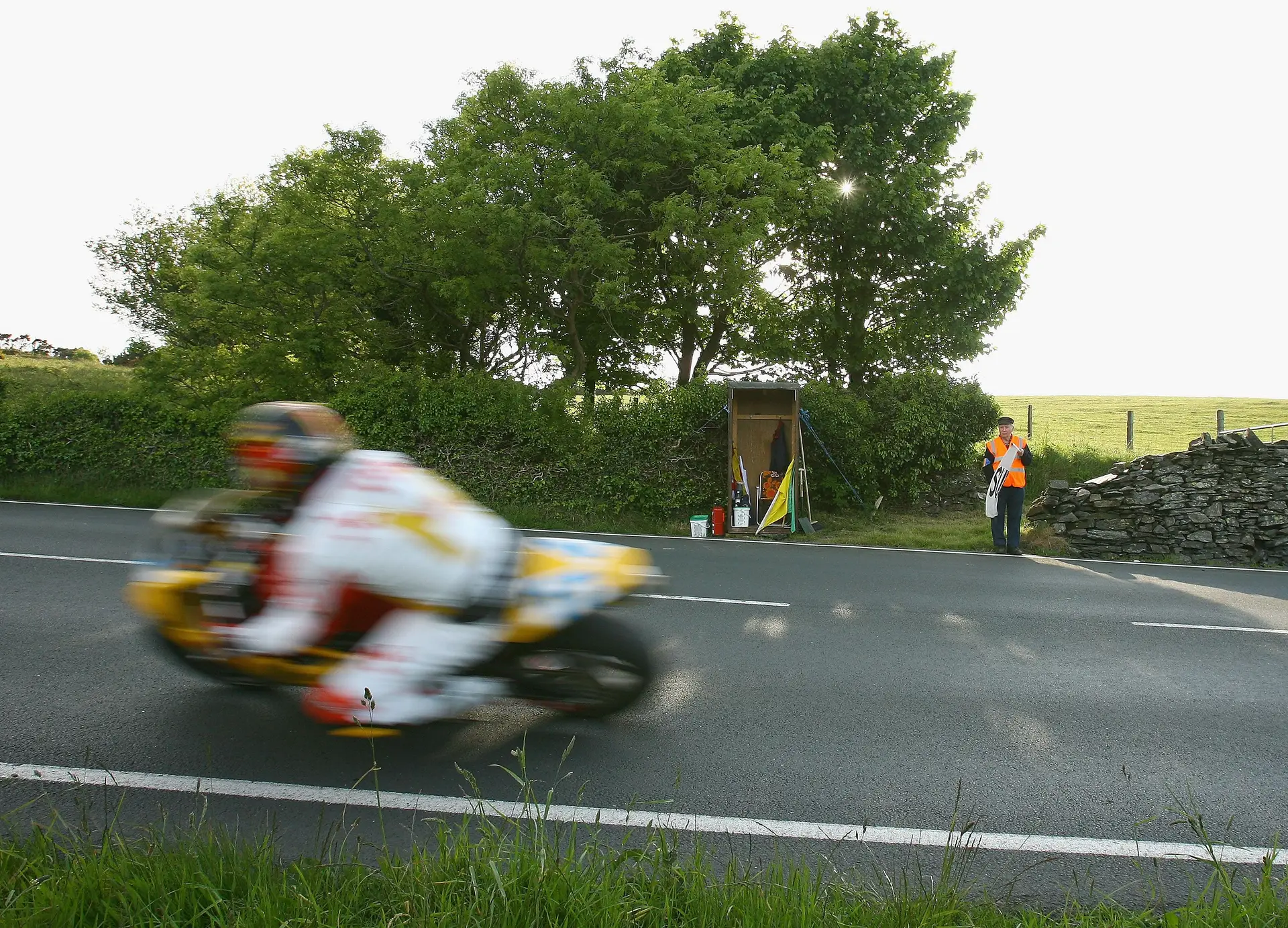 O Isle of Man TT volta a atacar: piloto espanhol torna-se na 156 vítima mortal da mítica prova de motociclismo