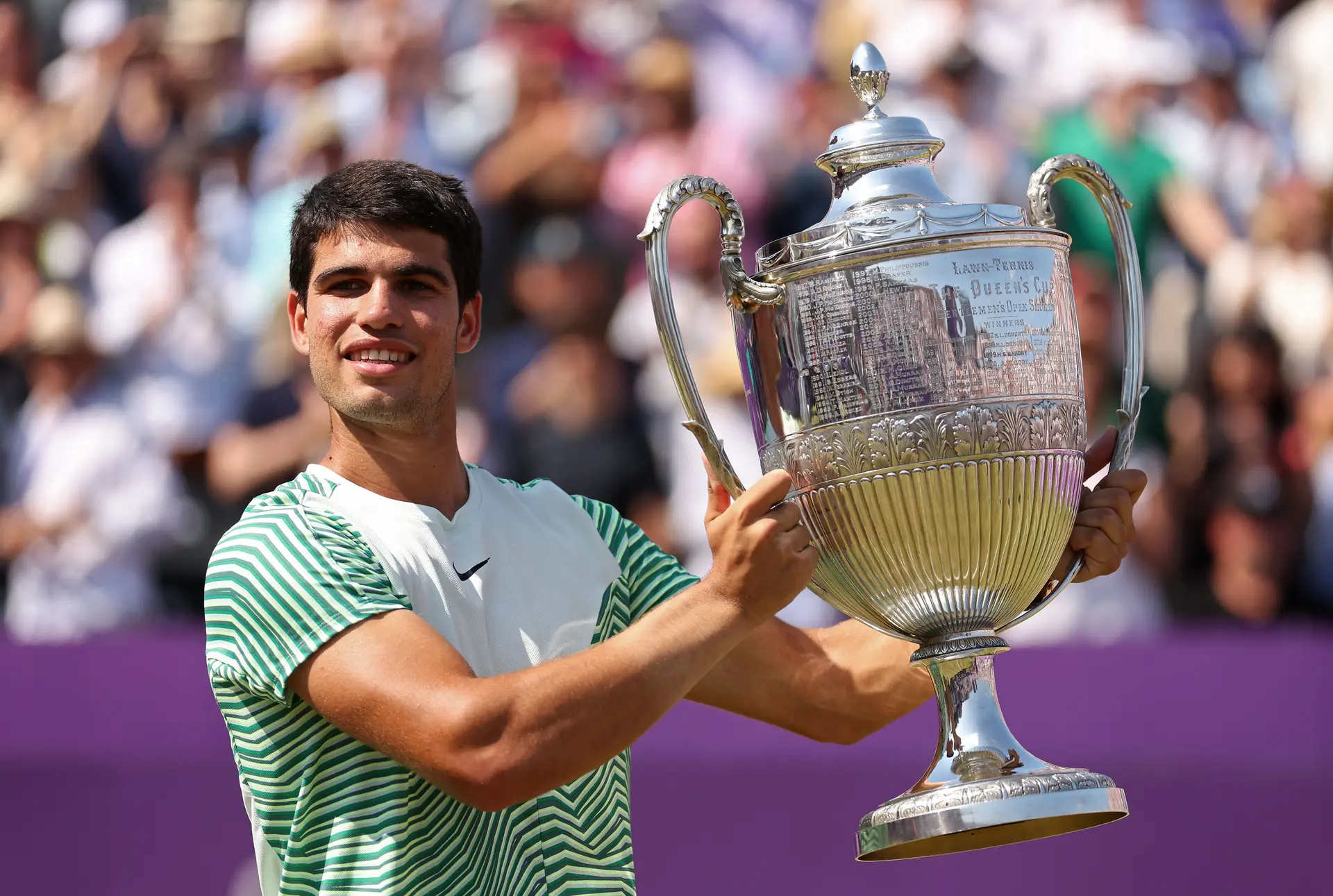 Alcaraz bate Dimitrov e vai às semifinais do ATP 500 de Queen's