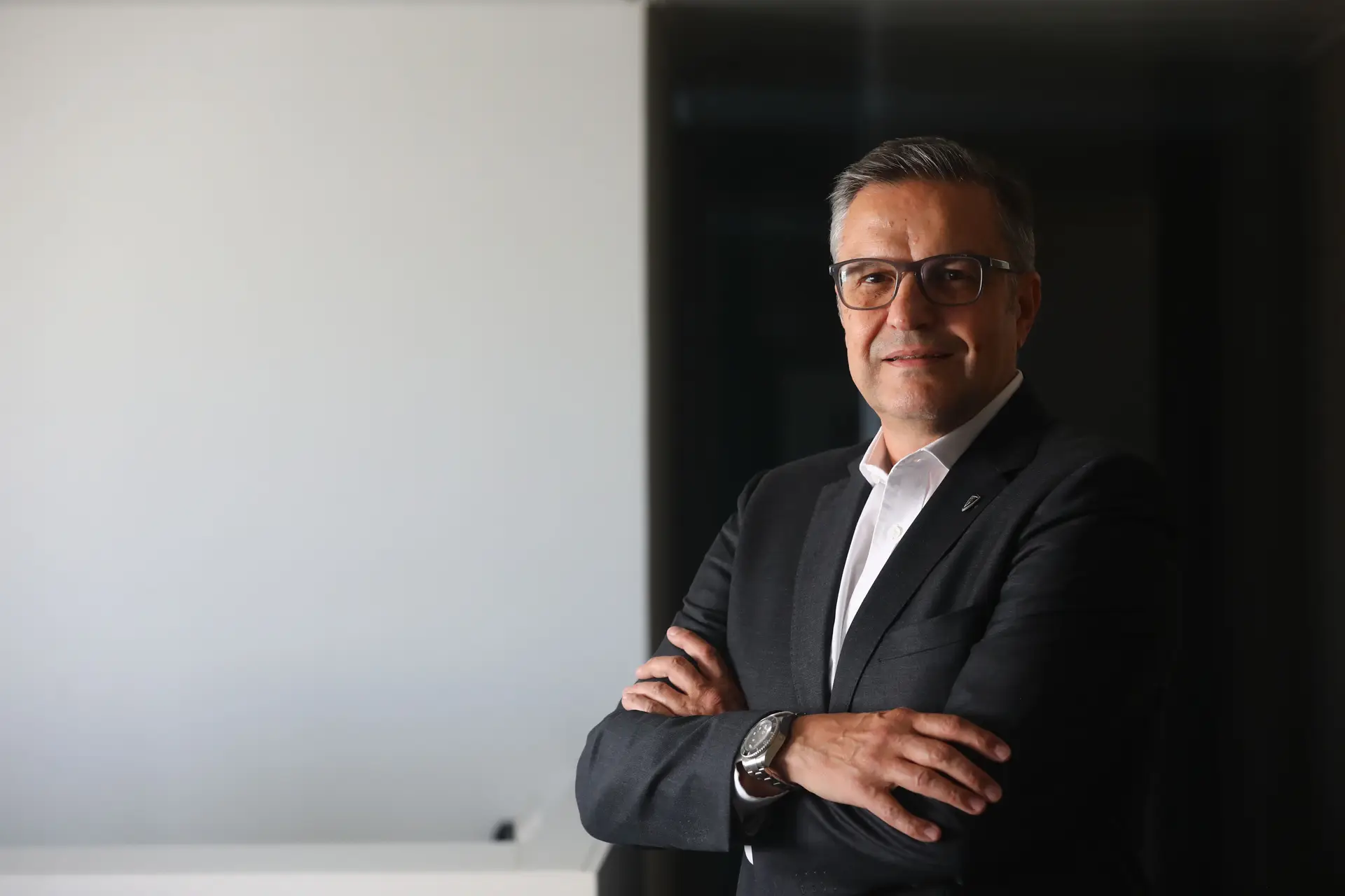 “O futebol português, como produto, não existe”: entrevista a Mariano Lopez, o alemão que é presidente do Académico de Viseu