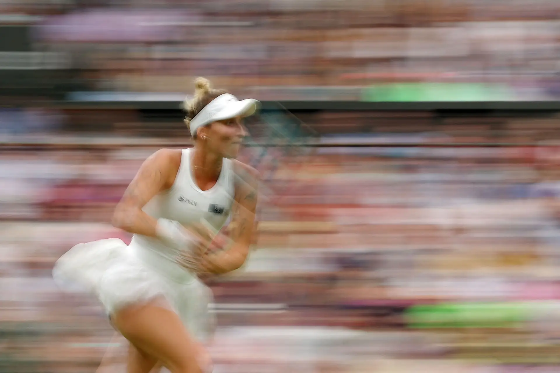 Marketa Vondrousova, a nova campeã de Wimbledon, roubou a felicidade à ministra do ténis