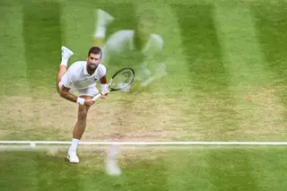 Jovem espanhol destrona Djokovic e faz história em Wimbledon