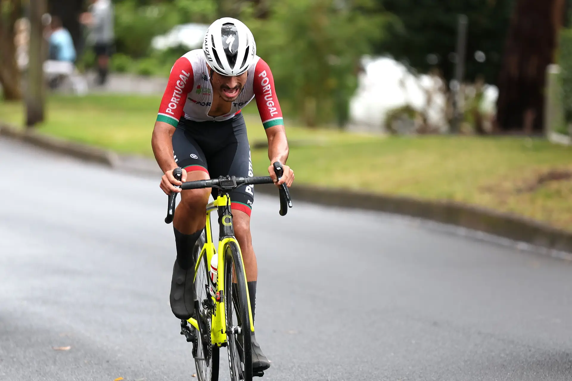 António Morgado, vice-campeão mundial júnior de ciclismo, assinou pela UAE Emirates, a equipa de João Almeida