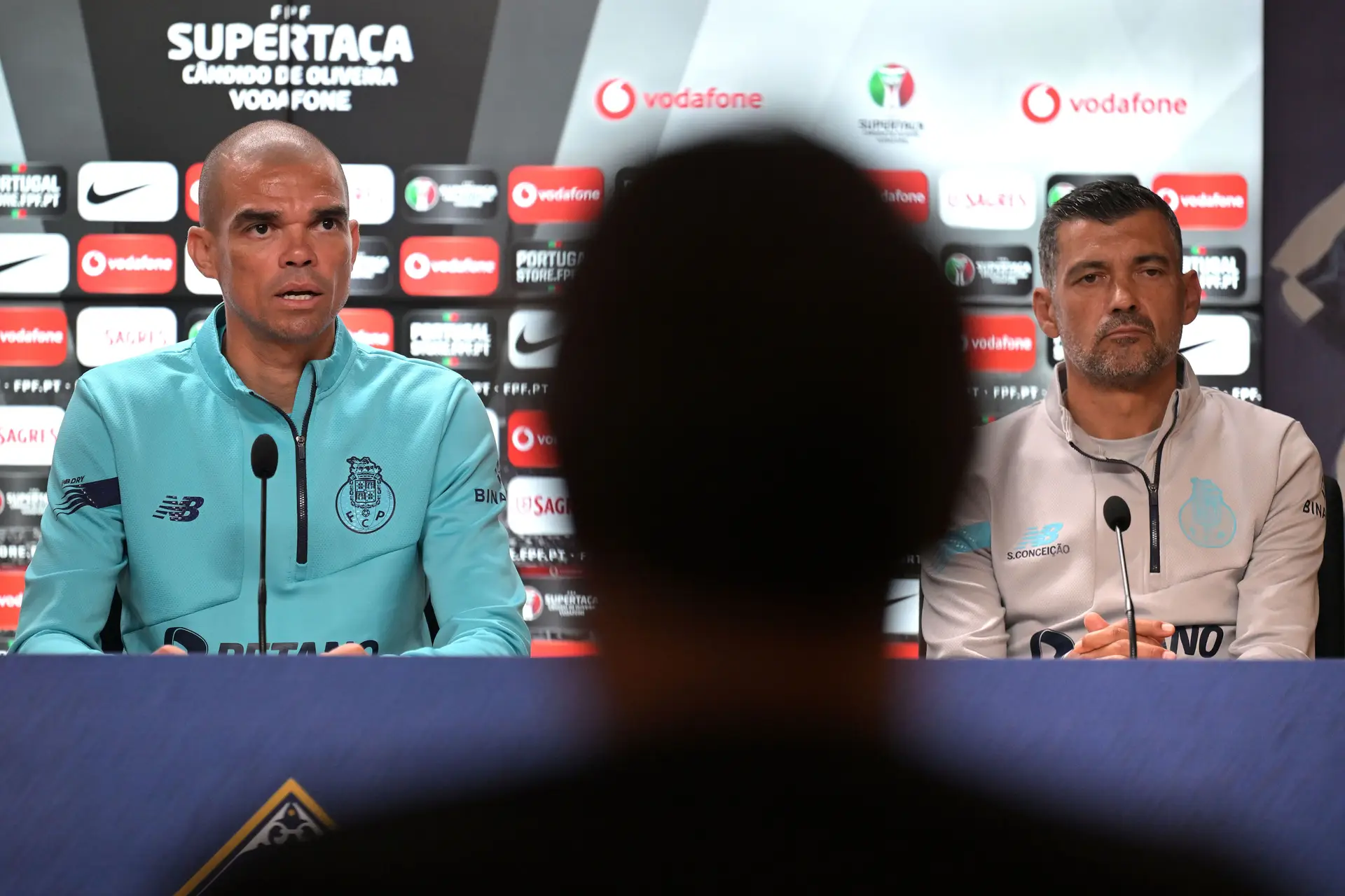 Sérgio Conceição e a Supertaça: “Se olharmos para os jornais, não somos nada favoritos, aliás, vamos acabar o campeonato em 4.º lugar”
