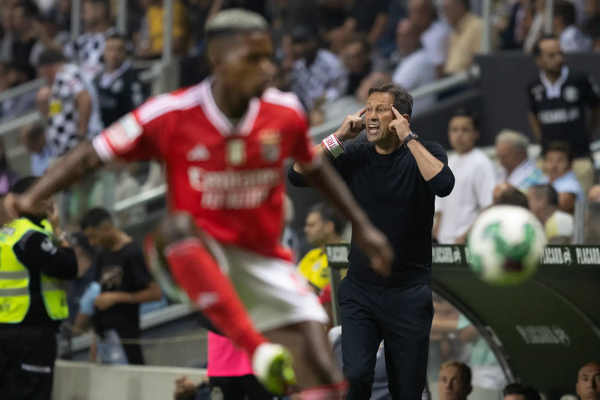 Roger Schmidt: “Parecia que a vitória estava encaminhada mas o futebol tem coisas assim”