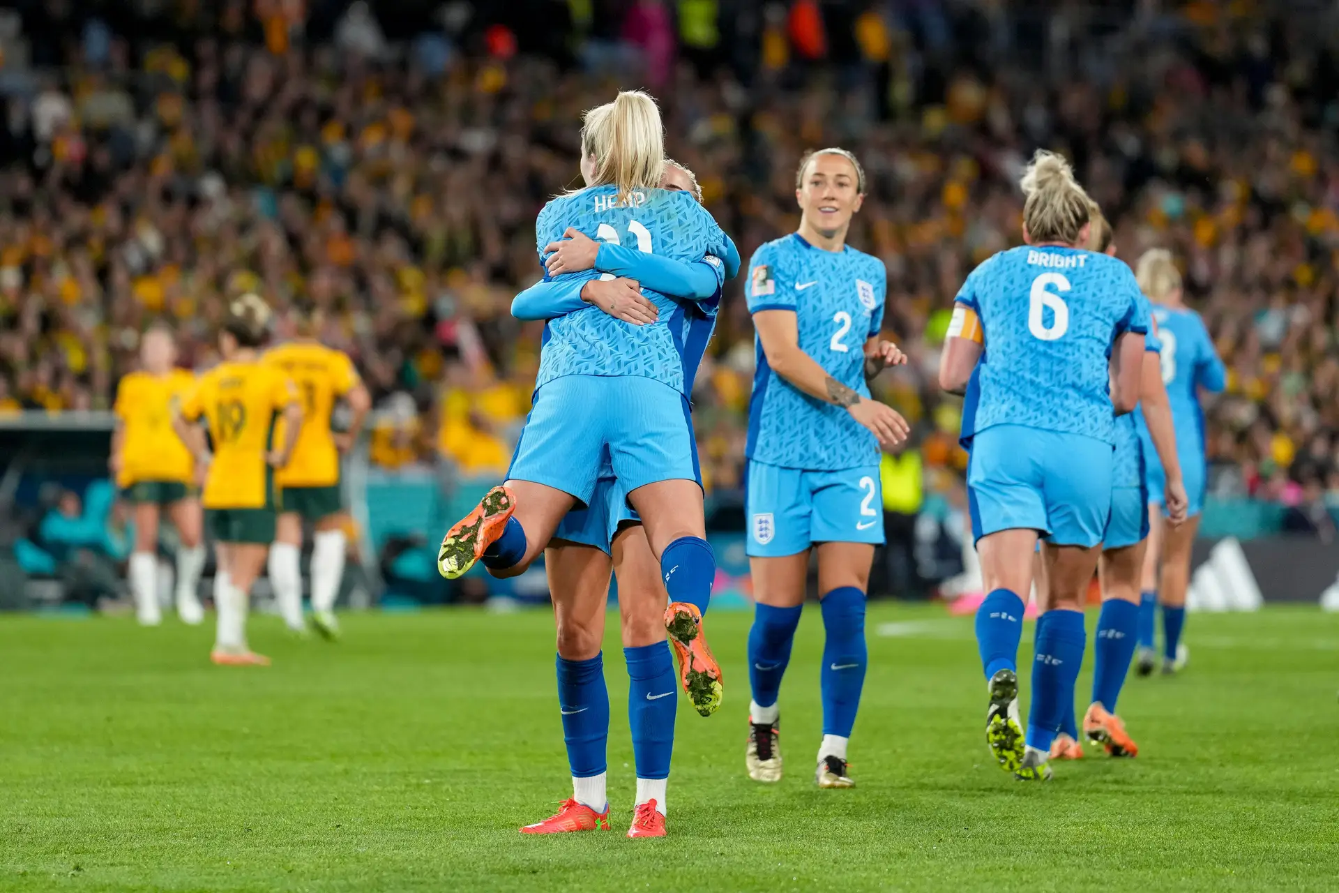 Sam Kerr merecia, mas é uma Inglaterra que joga quase de olhos fechados que vai à final do Mundial