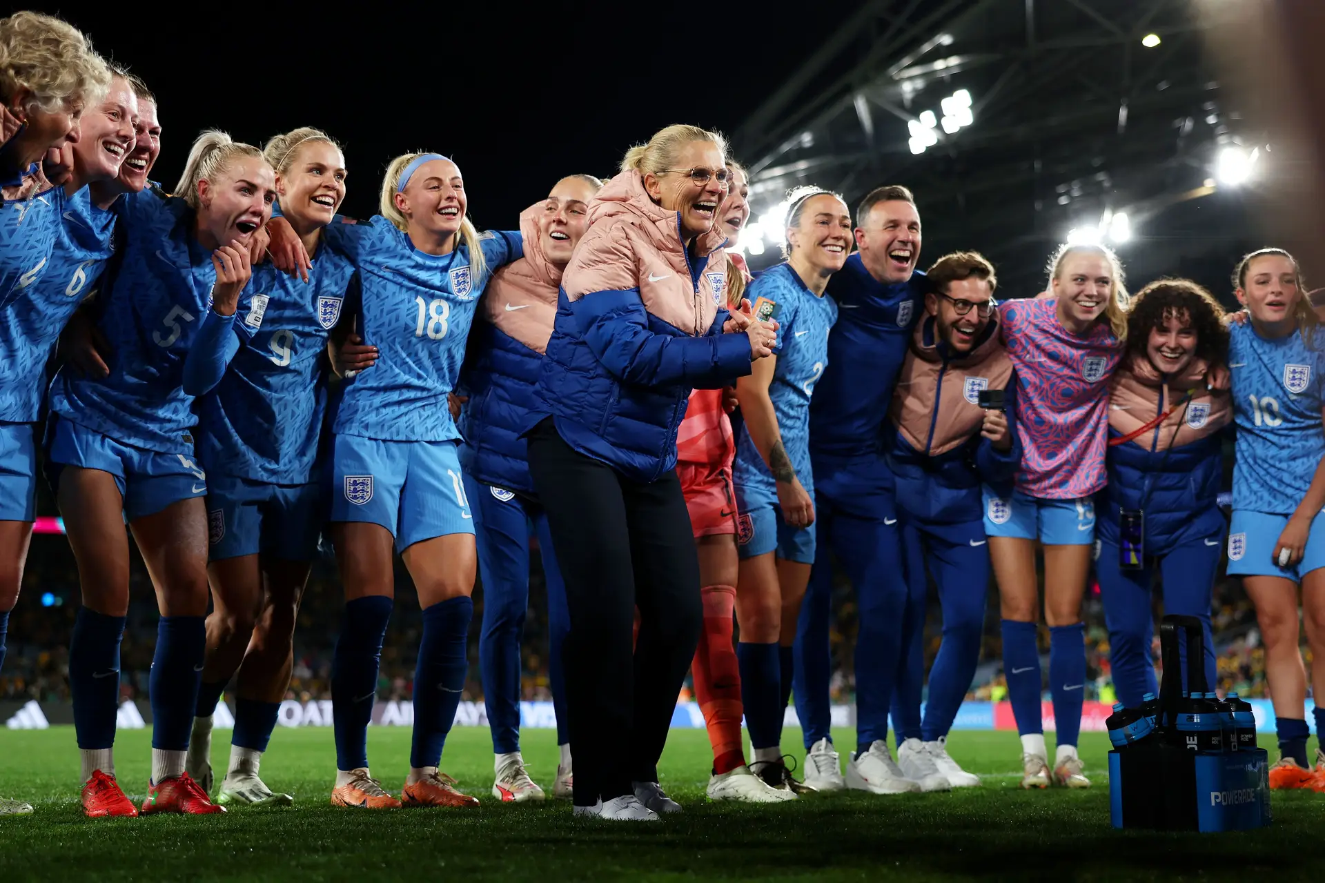 As ideias da treinadora bicampeã europeia que vai para a quarta final seguida “Prefiro ganhar 4-2 do que 2-0 foto