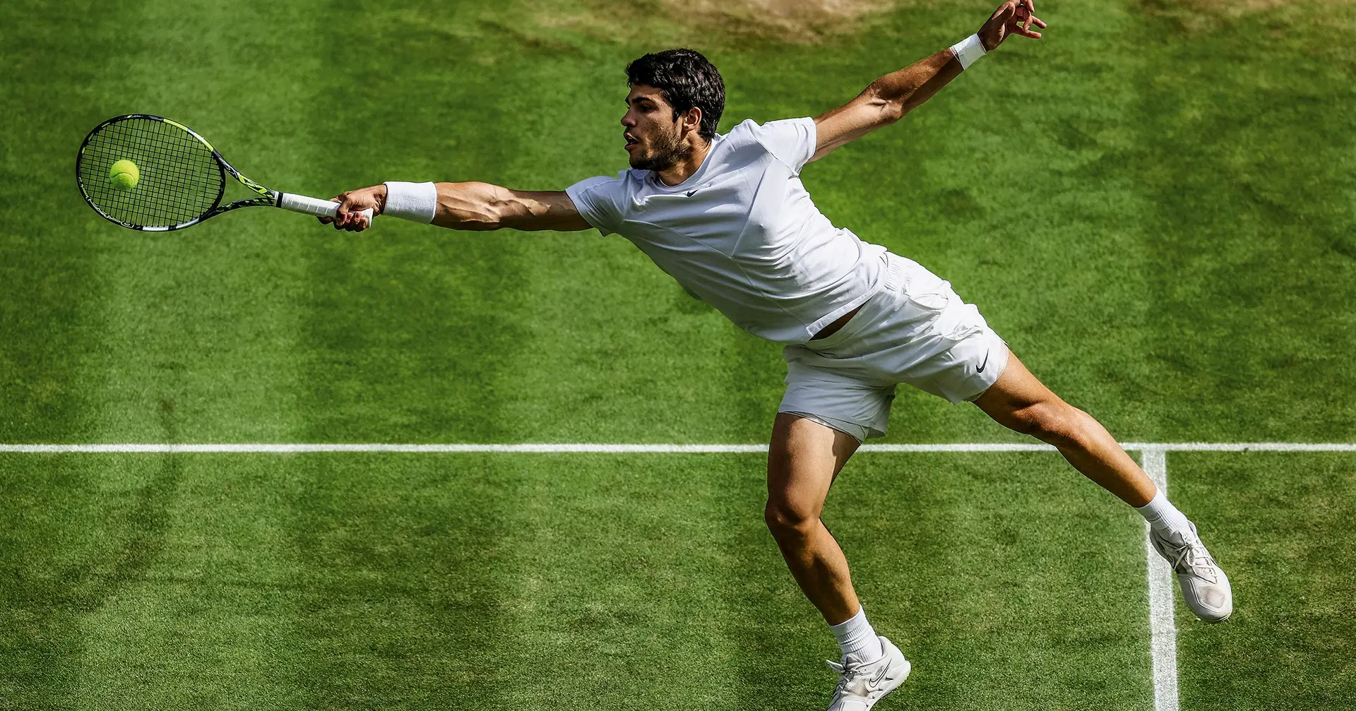 Em Wimbledon, o (ainda) monstrinho Alcaraz destronou o monstro Djokovic