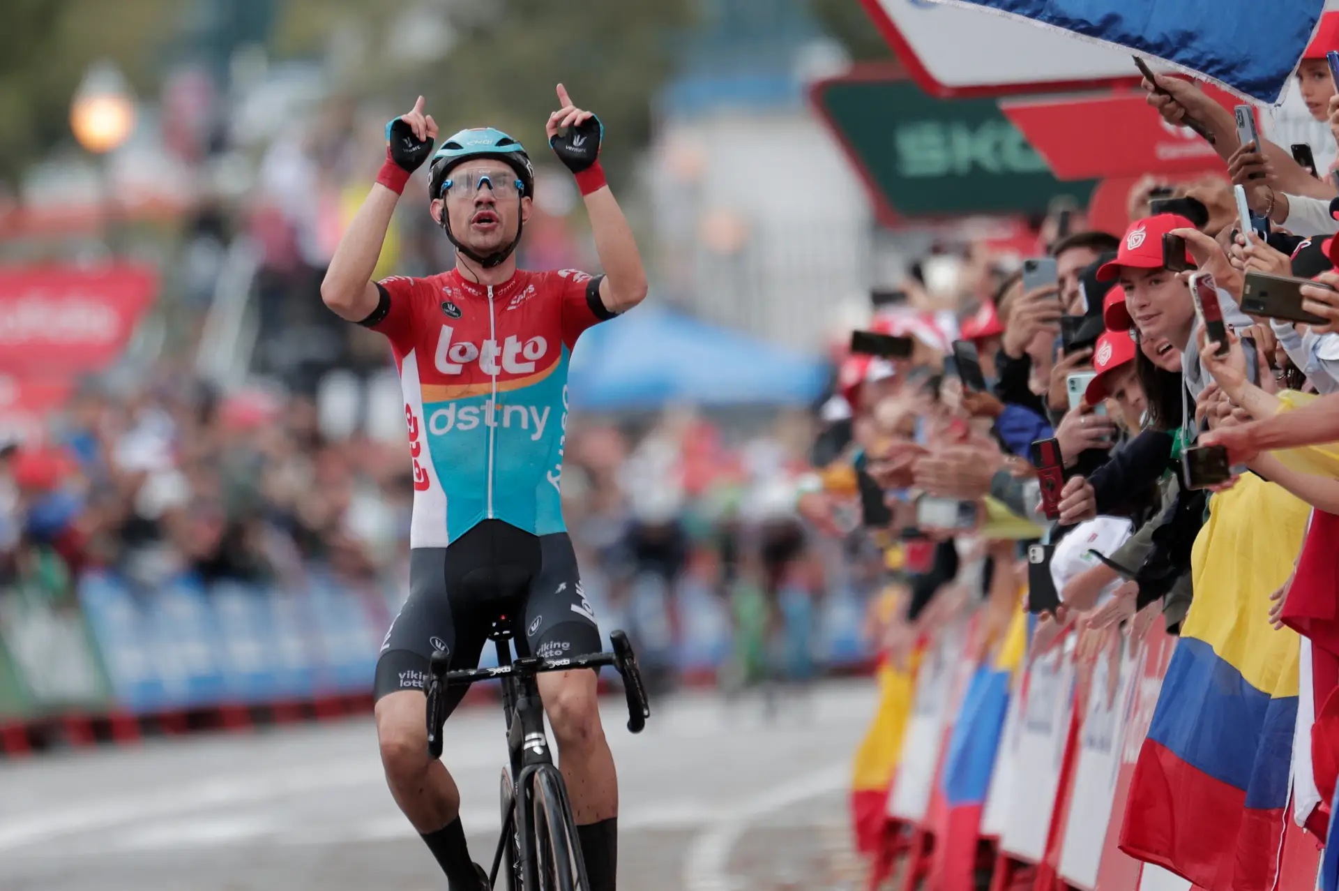 Vuelta: Andreas Kron vence 2.ª etapa e Andrea Piccolo é o novo líder