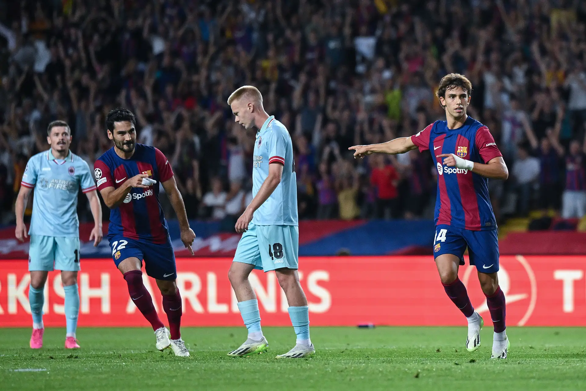 João Félix encantado no Barcelona: «É fácil jogar nesta equipa