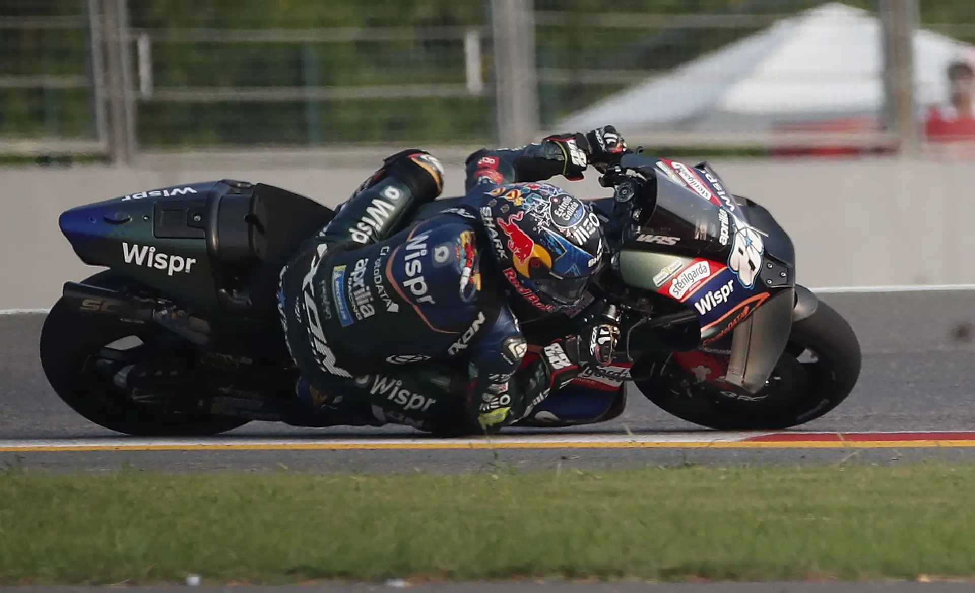 Moto GP: Miguel Oliveira abandona corrida depois de ser abalroado por  Quartararo - SIC Notícias