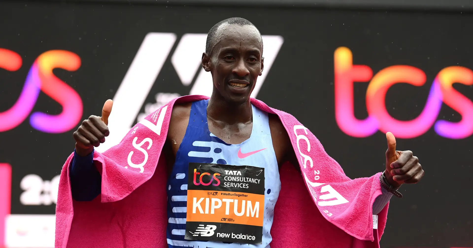 Kelvin Kiptum é Lenda Aos 23 Anos: Bate O Recorde Do Mundo Da Maratona ...