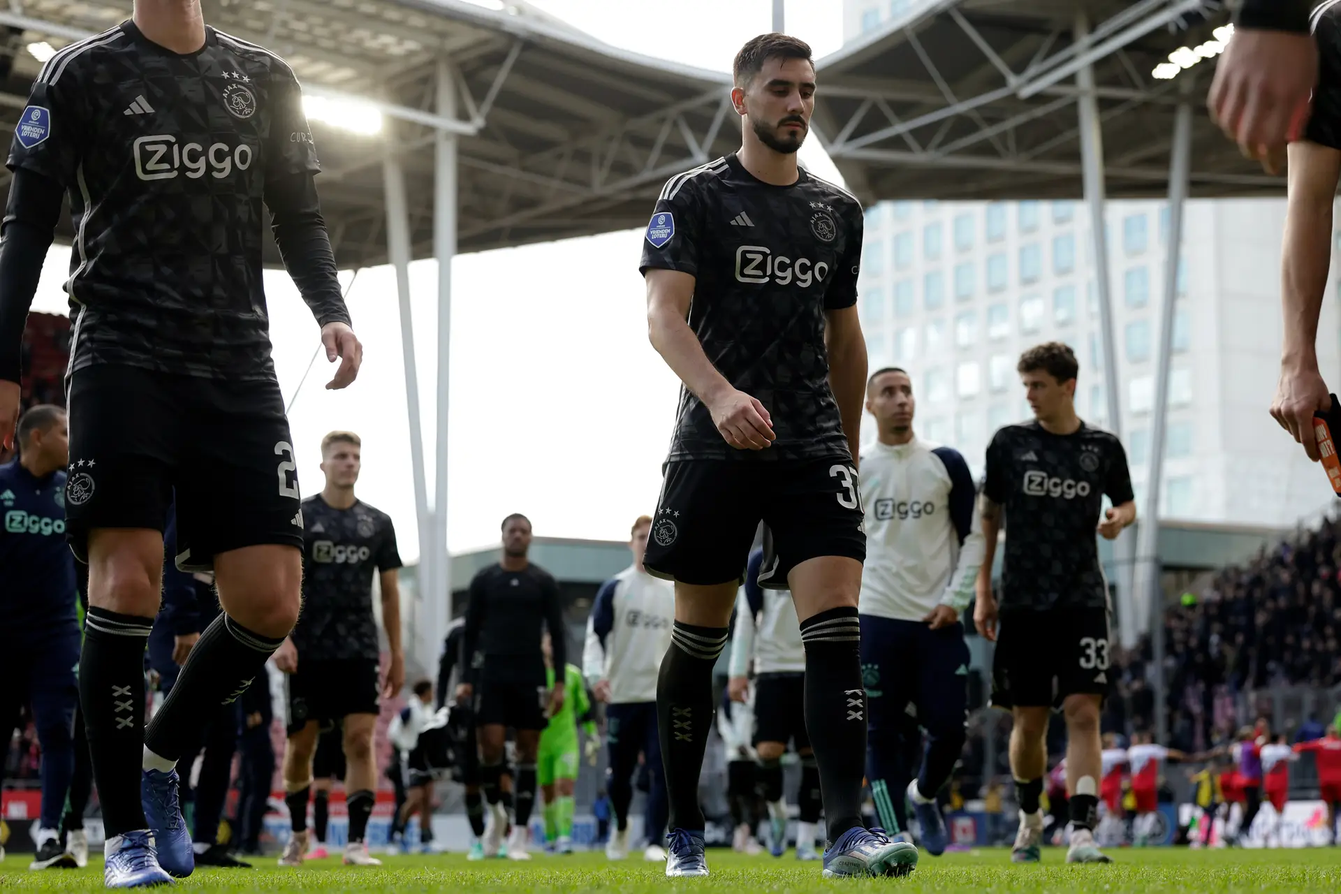 Manchester City vence jogo inaugural da Liga Inglesa com dois golos de  Haaland - SIC Notícias