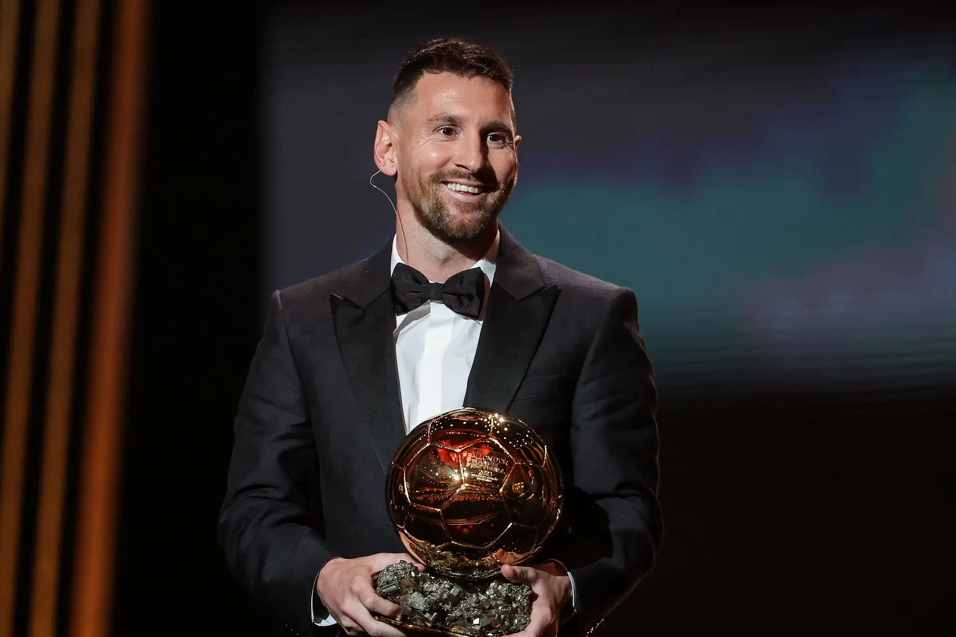 Troféu Melhor Jogador Futebol Mundo Bola Ouro Messi