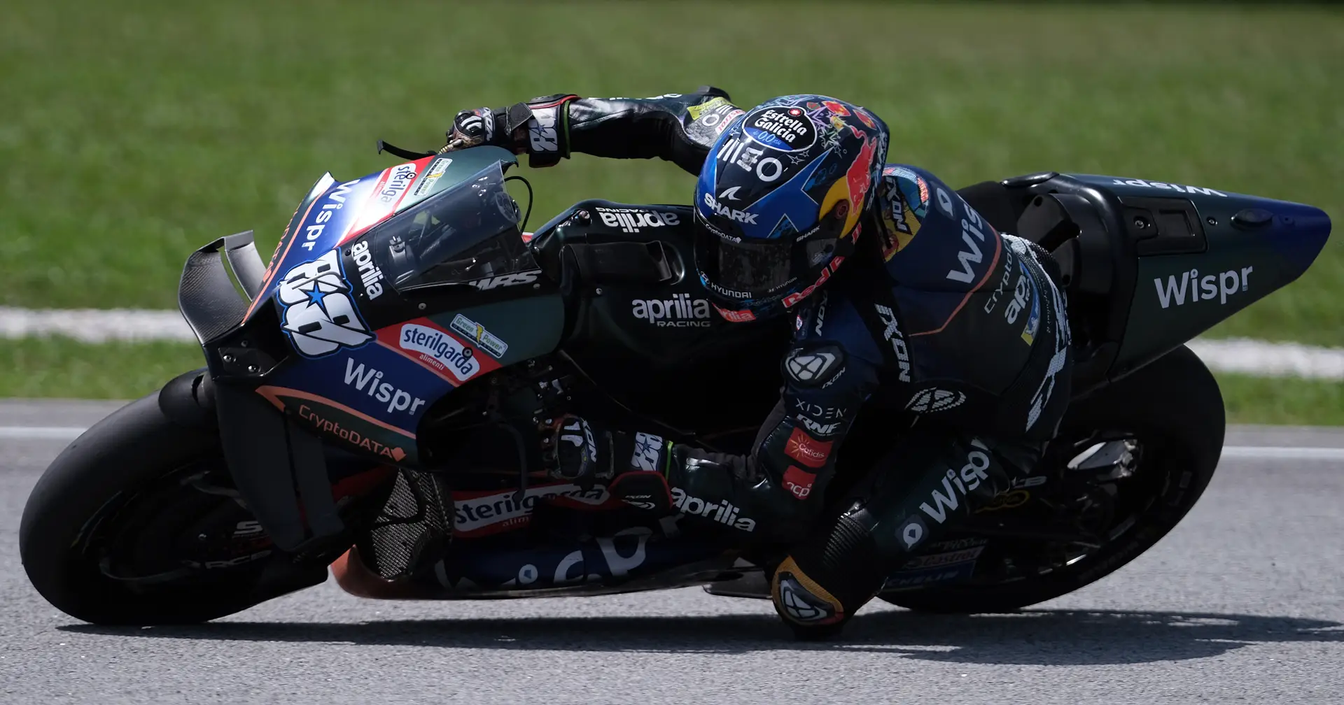 Miguel Oliveira fratura omoplata em queda no MotoGP do Qatar - SIC