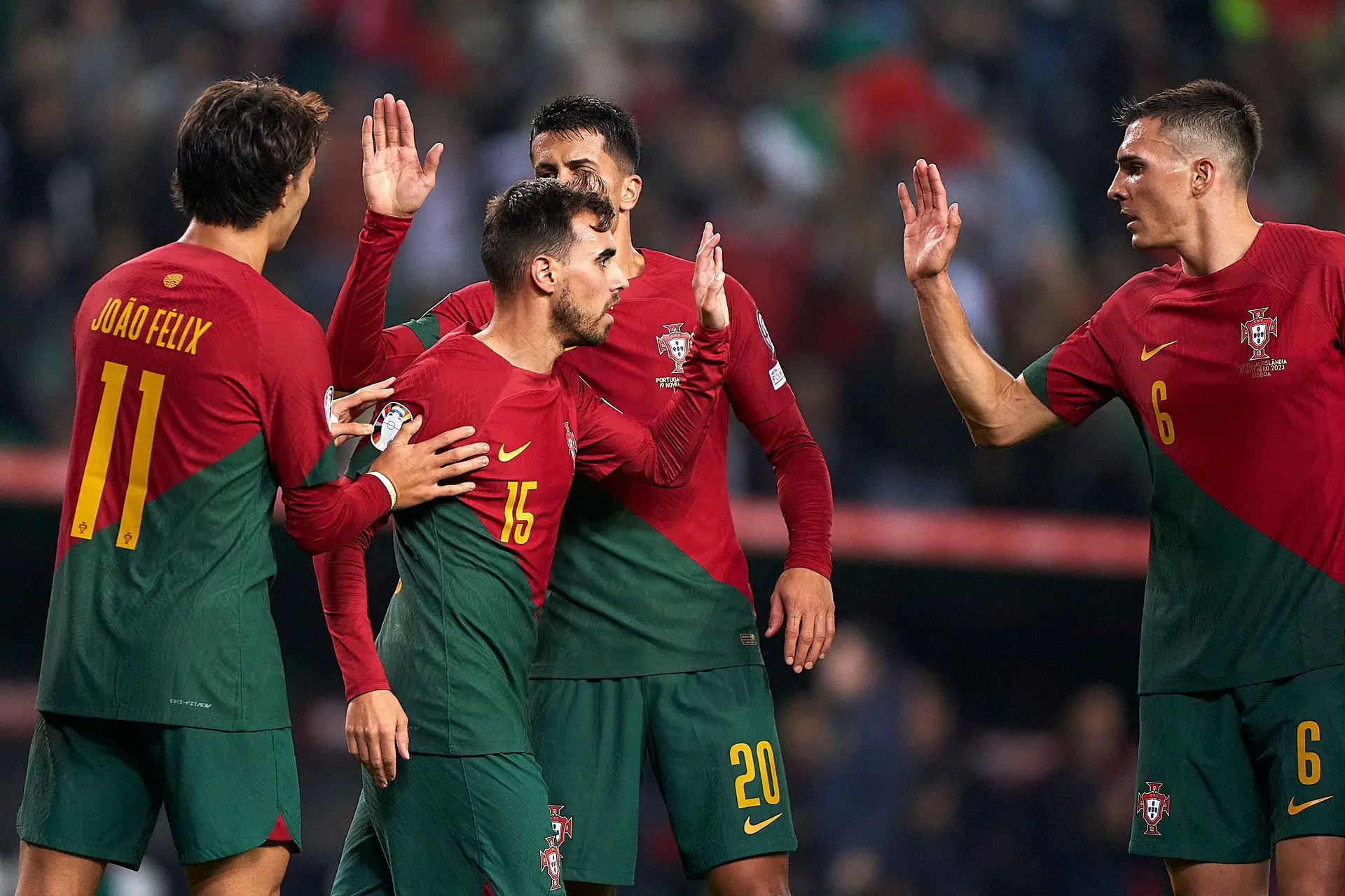 Portugal vence Islândia em Alvalade e termina qualificação com 10