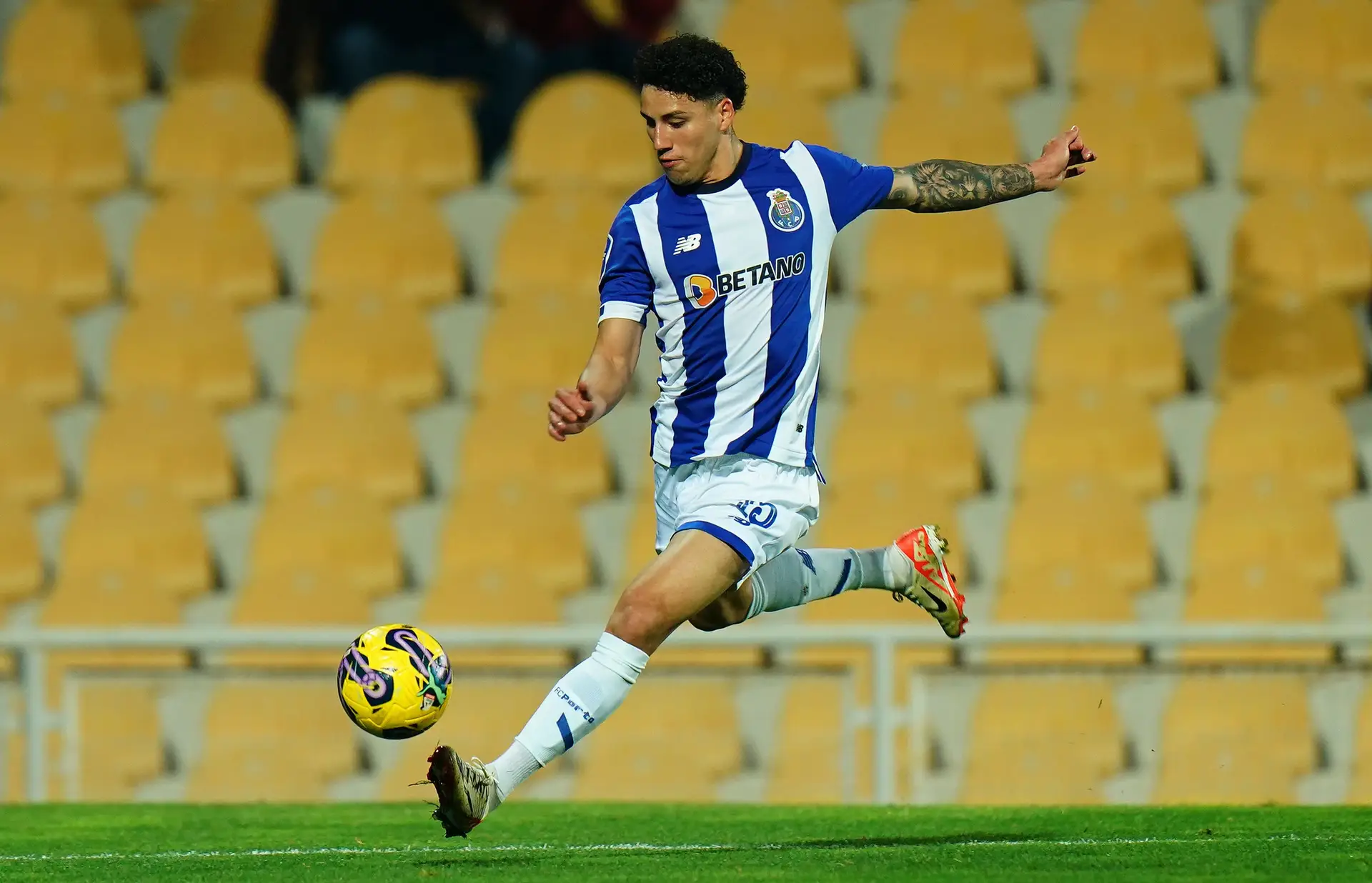 Iván Jaime e Jorge Sánchez jogam de início no FC Porto-Casa Pia