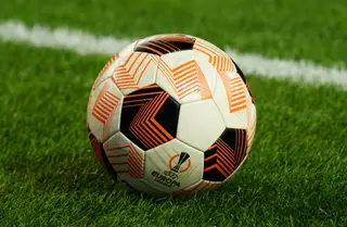Conselho de Arbitragem: golo do Sporting é irregular e suspende