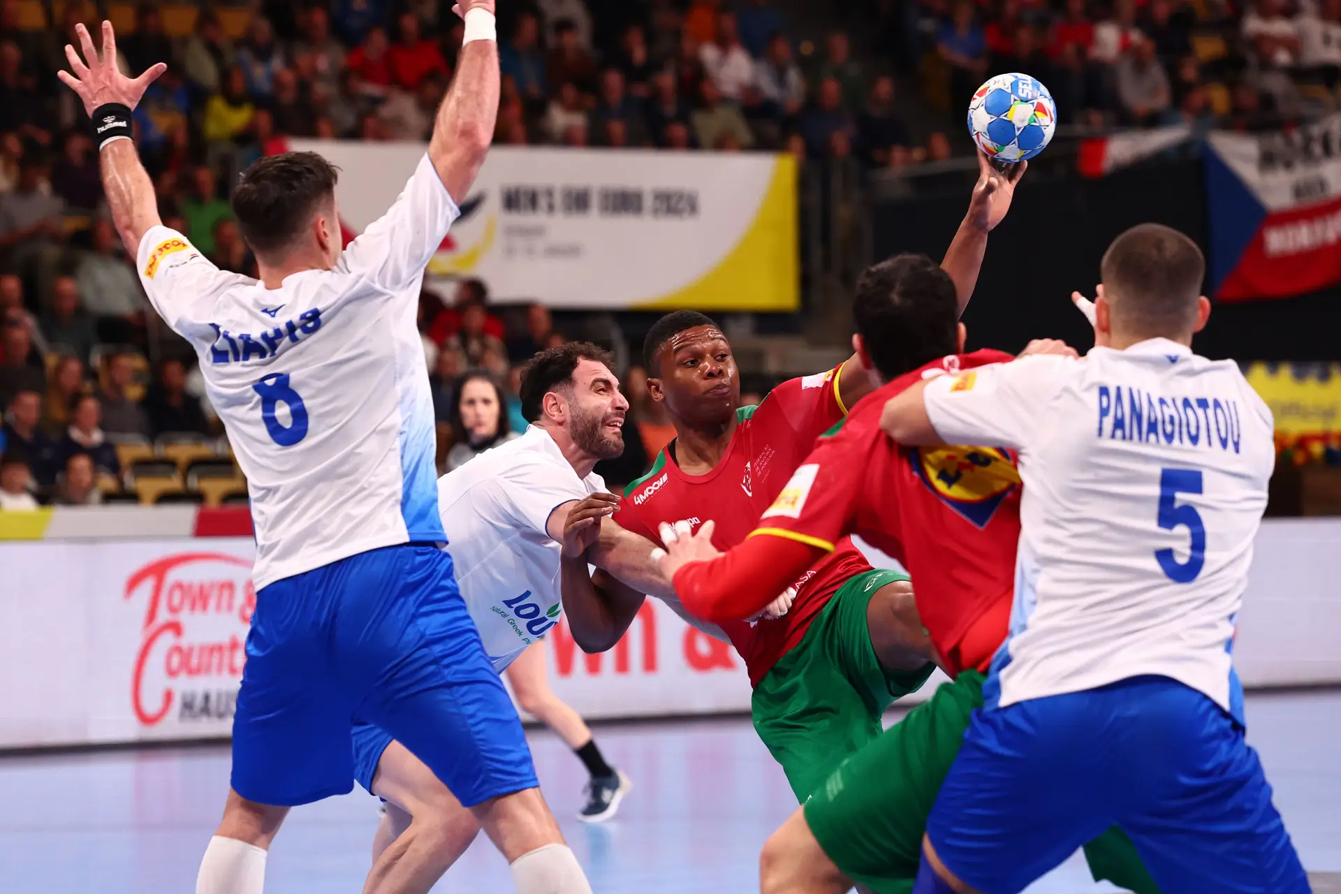 Joaquim Nazaré, dono do remate mais potente do Europeu de andebol: “Temos de entrar sempre focados, sem medo”