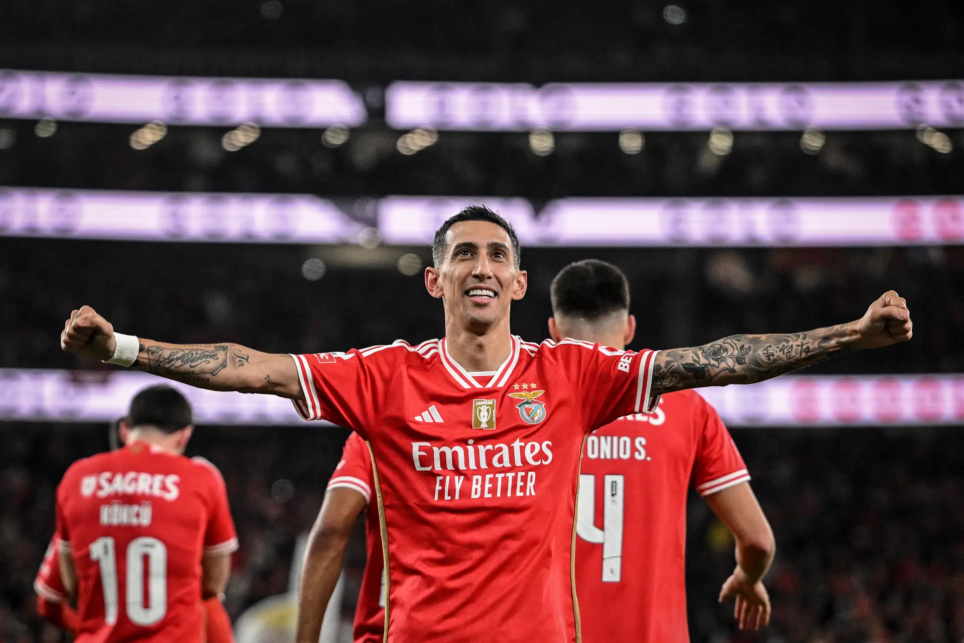 Apesar de Di María, a paralisia do Benfica é real