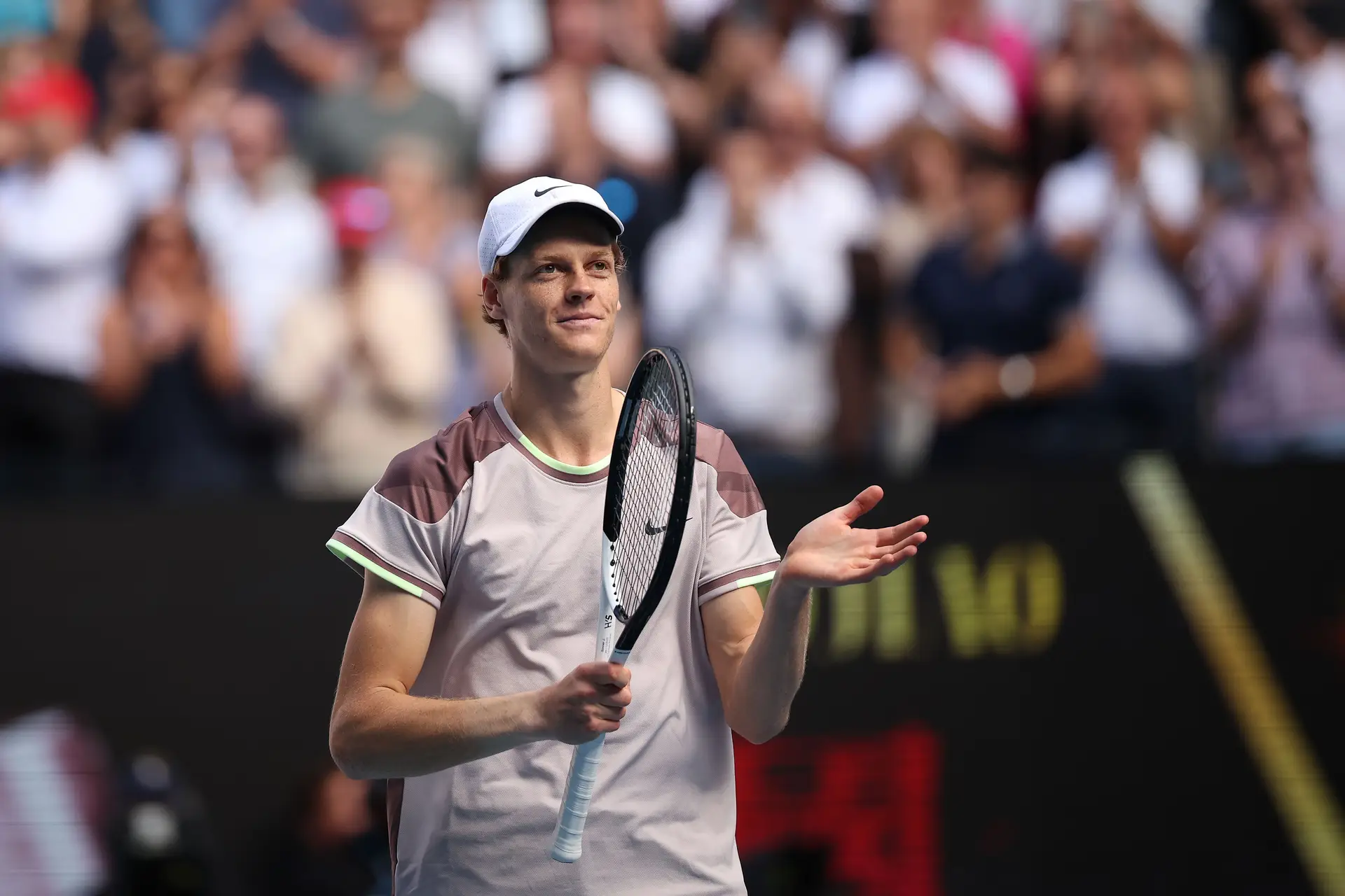 A hora de Jannik Sinner: italiano ganhou a Djokovic e está na final do Open da Austrália