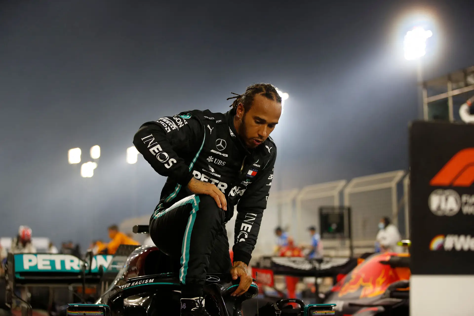 Lewis Hamilton não vai para a Ferrari para ser campeão. Vai, como outros, em busca da imortalidade