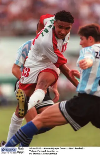 Luís Vidigal no jogo com a Argentina, no Jogos Olímpicos de Atlanta, em 1996