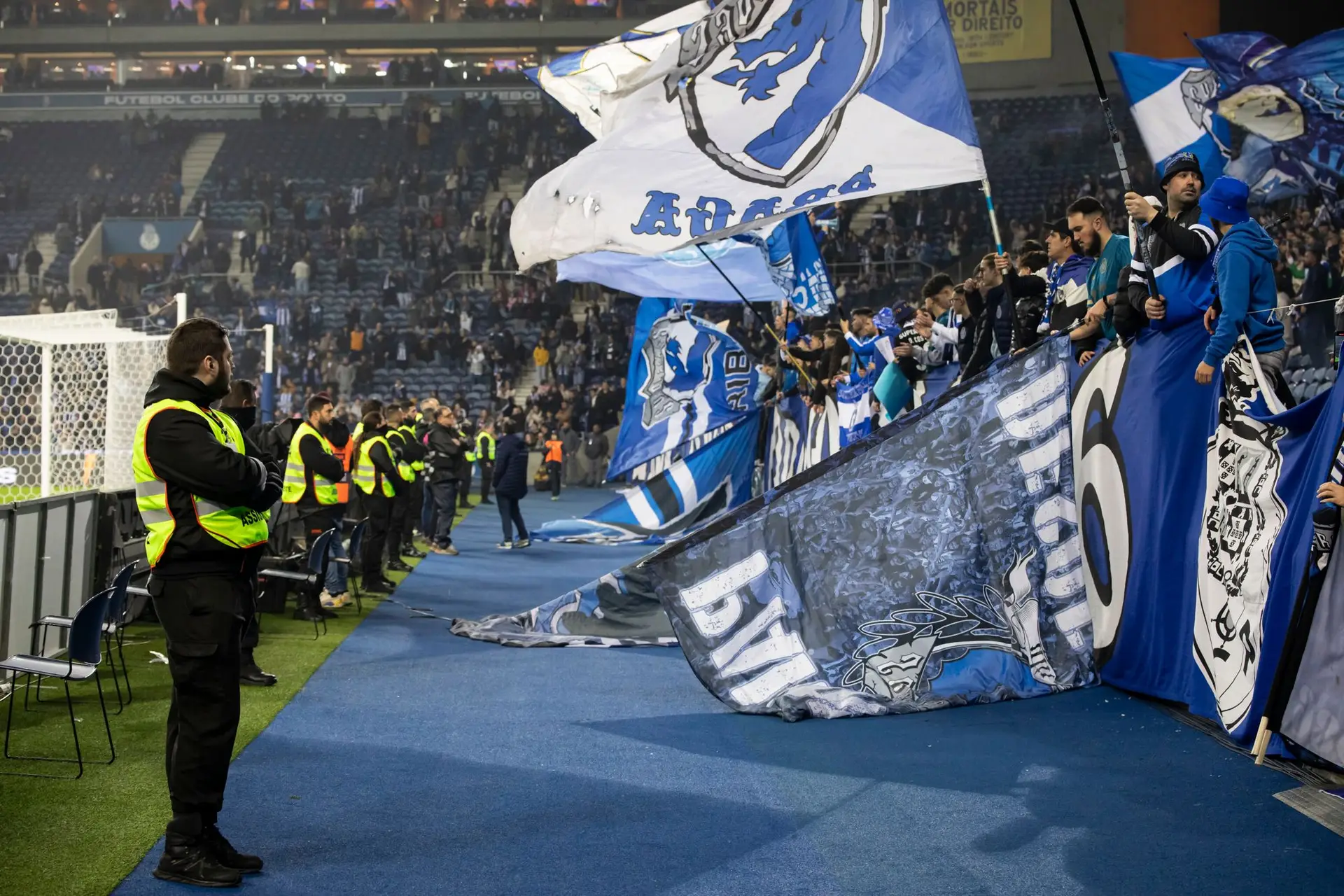 As claques dos oito clubes que jogam a Taça da Liga vão boicotar a prova em protesto contra a disputa da final-four no estrangeiro