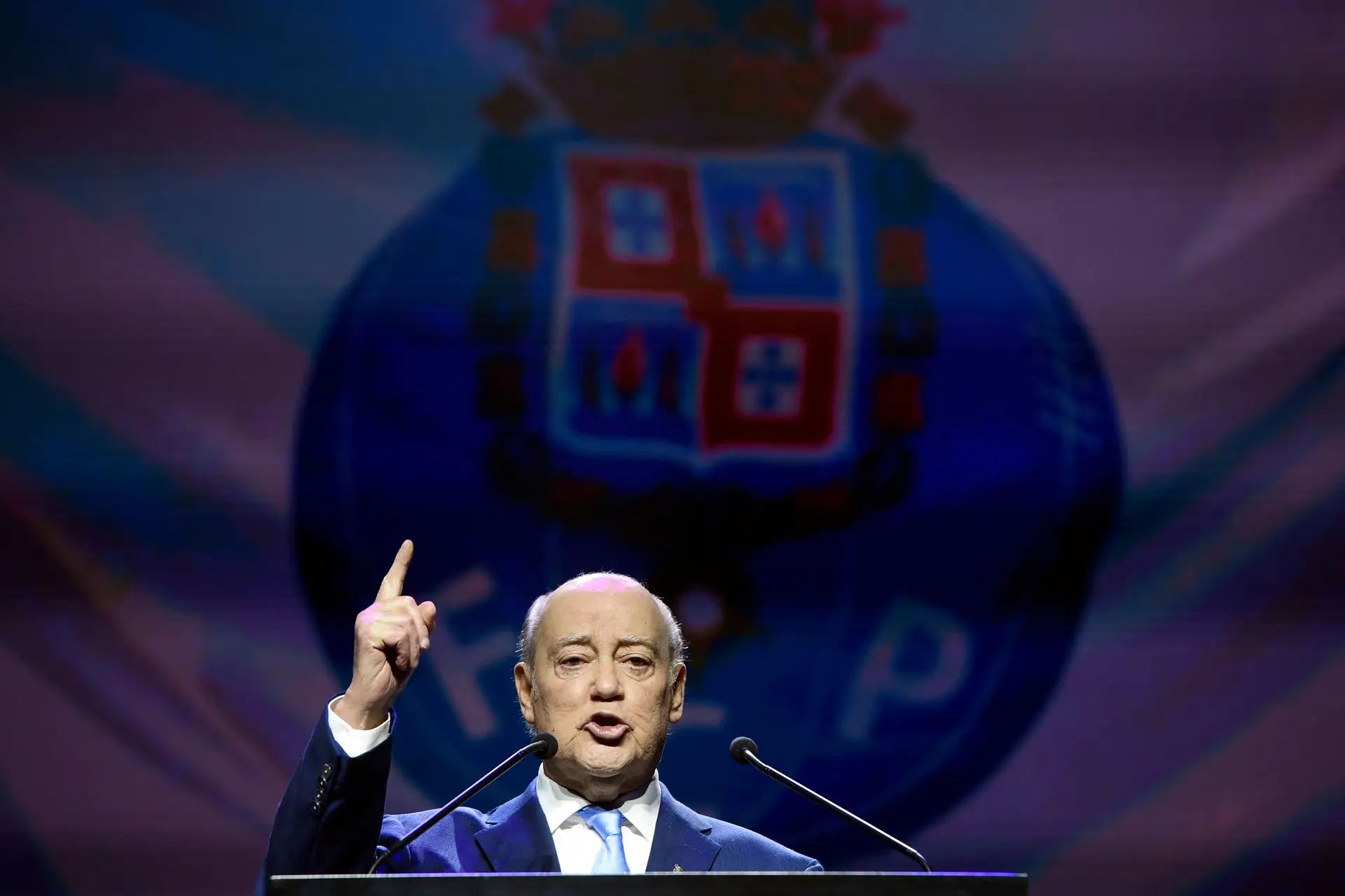 O que tem a SAD do FC Porto que ver com o Montepio? O ativo engordou de um dia para o outro em ano de eleições
