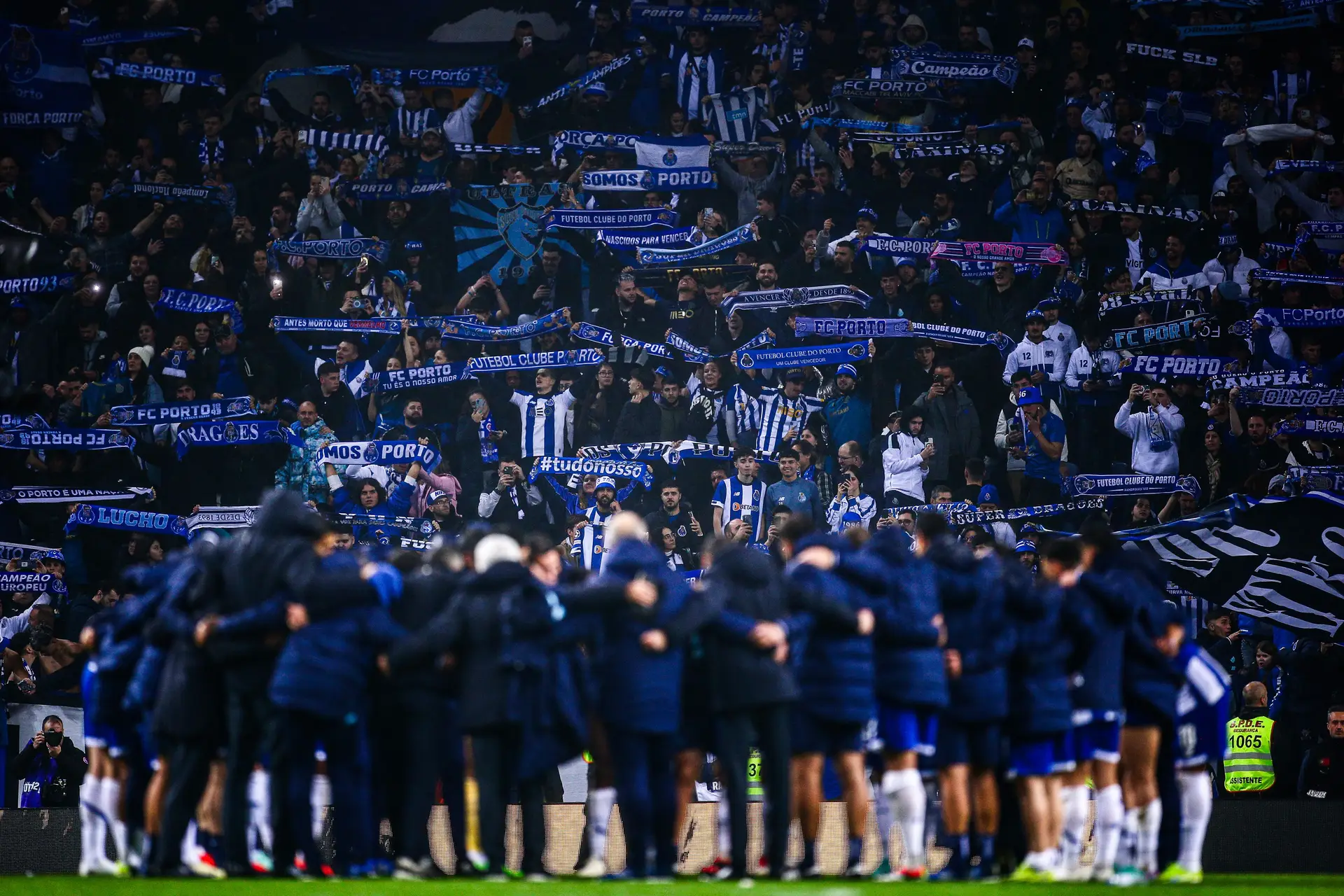MP diz que venda ilegal de bilhetes no FC Porto é “moeda de troca pelo apoio” dos Super Dragões