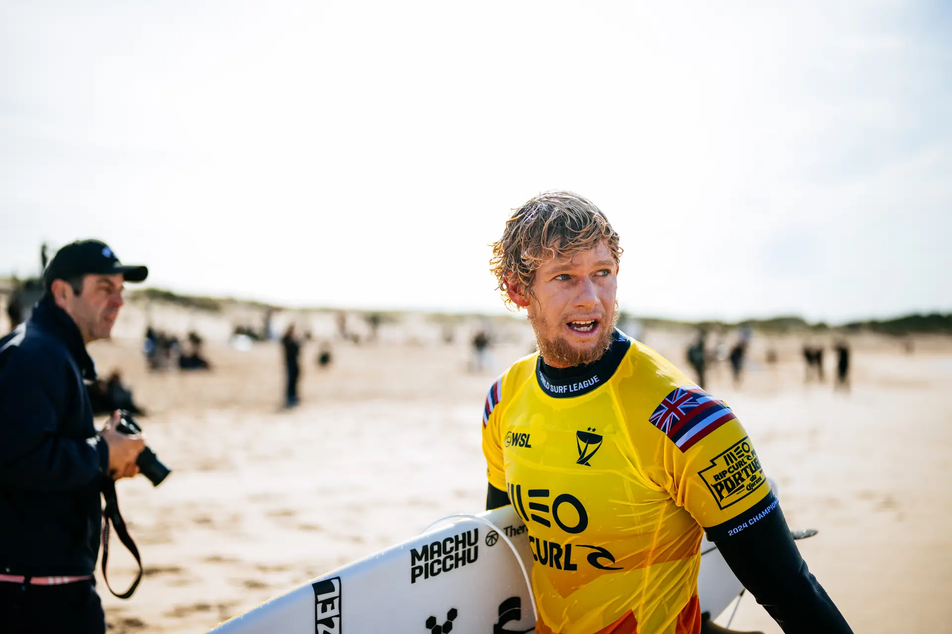 John John Florence tem prazo, não vai durar até aos cinquentas como Kelly Slater. O que ele quer, mesmo, é ganhar o ouro olímpico